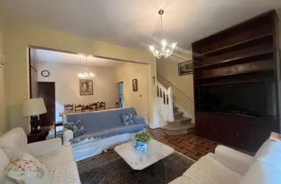 Espetacular casa alto padrão -  um oásis nos jardins