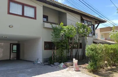 Casa duplex para locação em lauro de freitas, buraquinho, 4 dormitórios, 3 suítes, 1 banheiro, 3 vagas