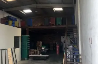 Galpão para locação em lauro de freitas, centro, 1 banheiro, 6 vagas