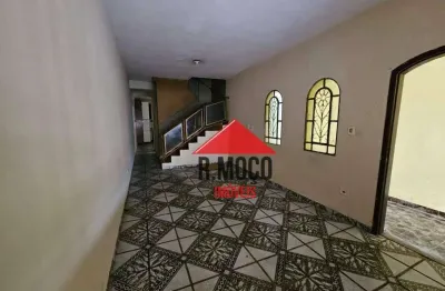 Sobrado com 3 dormitórios, sendo 1 suíte e 2 vagas cobertas à venda, 250 m² por r$ 470.000