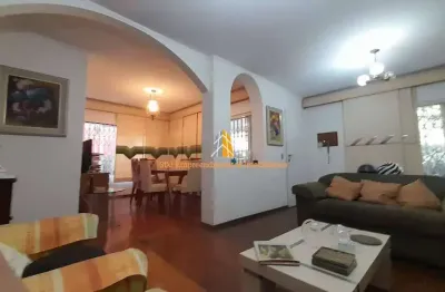 Casa térrea à venda | 250m² | 3 suítes | quintal e jardim – butantã