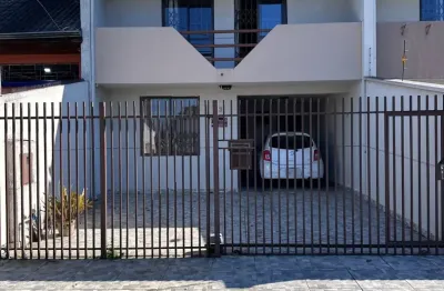 Sobrado triplex à venda no bairro jardim das américas – curitiba.