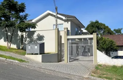 Sobrado à Venda – 3 Quartos (1 Suíte) | Condomínio Fechado | Santa Cândida | Curitiba