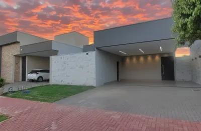 Linda casa no condomínio estância dos ipês com projeto diferenciado !