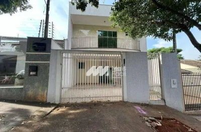 Sobrado com 3 dormitórios para alugar, 150 m² por r$ 2.900/mês - jardim santa helena - maringá/pr