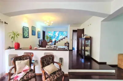 Casa com 4 quartos à venda na rua jaime balão, 80, hugo lange, curitiba por r$ 2.300.000