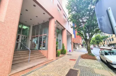 Ponto comercial para alugar na Rua Lamenha Lins, 41, Centro, Curitiba por R$ 2.600