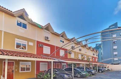 Casa em condomínio fechado com 3 quartos à venda na Rua Afonso Arinos, 145, Camaquã, Porto Alegre