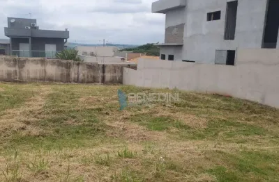 Terreno de 347m² à venda em condomínio - vila do golfe
