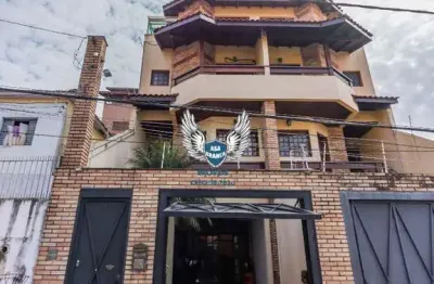 Imóvel de alto padrão 3 dormitórios sendo 2 suítes, quarto empregado, salão de f
