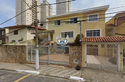 Excelente sobrado com 03 dormitórios, 01 suíte, garagem espaçosa , imóvel semi-m