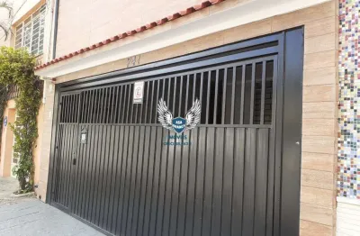 Sobrado em santana com 05 dormitórios sendo 01 suíte e 02 vagas de garagem, nos