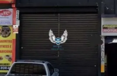 Salão comercial na voluntários da pátria com 02 vagas na frente