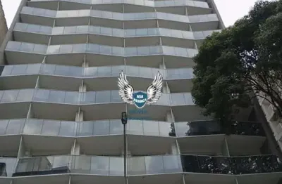 Studio de alto padrão  mobiliado na sé com vaga de garagem ( à 400 metros do met