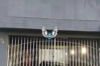 Sobrado na vila medeiros com 02 dormitórios e 01 vaga de garagem ( próximo a com