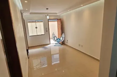 Sobrado em condomínio fechado 02 dormitórios sendo os 02 suítes e 02 vagas de ga