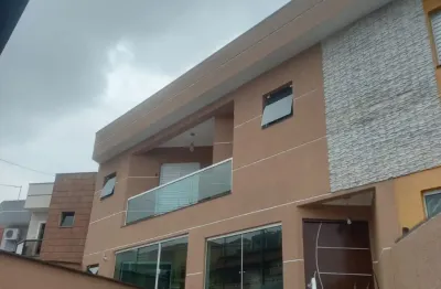 Sobrado jd piqueroby-120mts-2 suítes c/sacada, sala c/lavabo,cozinha planejada, lavanderia,5 vagas
