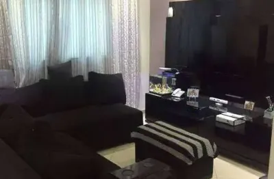 Sobrado de condomínio 90 mts- 3 dorms, 1 suíte, cozinha planejada, 2 banheiros, 2 vagas