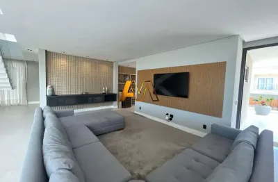 Casa em condomínio fechado com 8 quartos à venda na Rua Alameda Humaitá, 200, Guarajuba, Camaçari