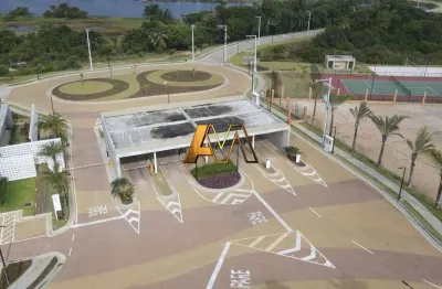 Terreno em condomínio fechado à venda na Rua Alameda Humaitá, 210, Guarajuba, Camaçari