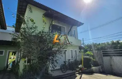 Casa à venda no bairro buraquinho - lauro de freitas/ba
