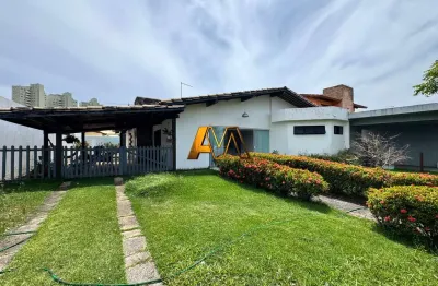 Casa em condomínio fechado com 3 quartos à venda na Avenida Octávio Mangabeira, 449, Jaguaribe, Salvador