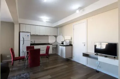 Apartamento com 1 quarto para alugar na rua treze de maio, 439, centro, curitiba, 35 m2 por r$ 2.300