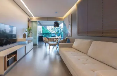 Alugue fácil no cartão! apto alto luxo 2qts, 2 vagas e varanda gourmet – santo antônio