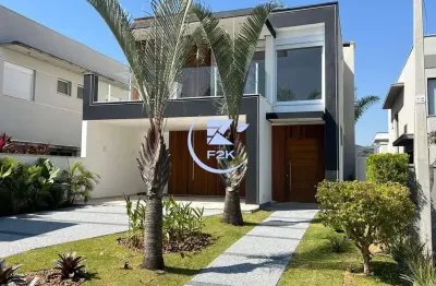 Condominio bella cittá 2, 3 suítes(sendo 1 master), sauna, persianas eletricas e
