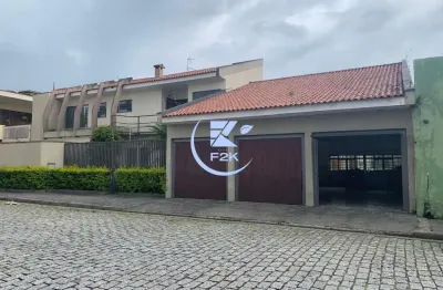 Excelente casa com 4 dorms sendo 2 suítes e 2 com closet e área de lazer complet