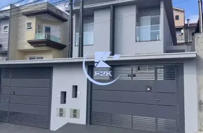 Sobrado à venda arujamerica 112m², 3 dormitórios(sendo 1 suíte), lavabo e 2 vaga