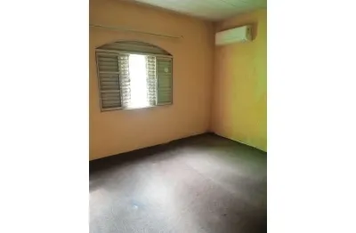 Casa com 2 quartos à venda no Jardim Itacolomi, São Paulo 