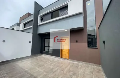 Sobrado frontal com 02 suítes  à venda no bairro de jardim coimbra - sp!