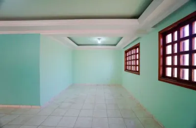 Casa de 226 m² com 03 quartos para alugar por r$ 3.500,00/mês no jardim europa em goiânia/go