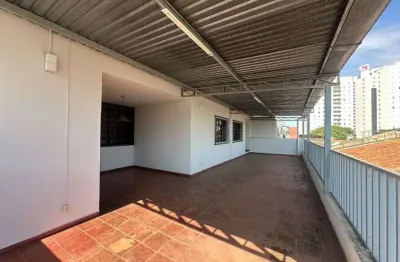 Apartamento sobreloja de 140 m² com 03 quartos para alugar por r$ 2.600/mensais no setor aeroporto - goiânia