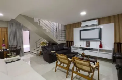 Sobrado de 200 m² com 04 suítes à venda por r$ 1.550.000 no jardim atlântico - goiânia