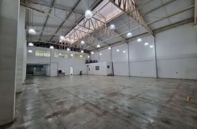 Prédio de 596 m² para alugar por r$ 14.000/mensais no setor central - goiânia