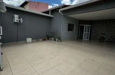 Casa de 190 m² com 03 quartos à venda por r$ 899.000 no parque anhangüera - goiânia