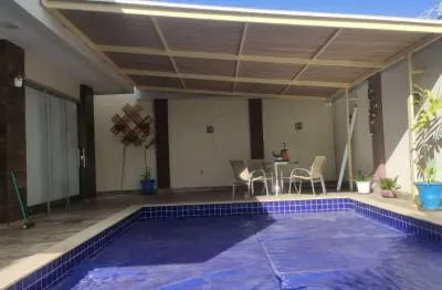 Casa de 210 m² com 02 suítes à venda por r$ 850.000 no setor cristina ii expansão - trindade