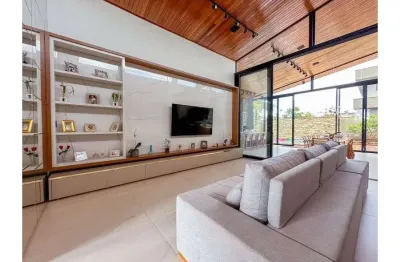 Casa de 291 m² com 03 quartos à venda,  por r$ 4.200.000 - residencial goiânia golfe clube - goiânia