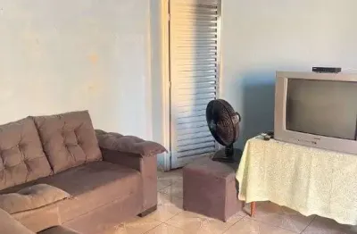 Casa de com 2 quartos à venda, por r$ 200.000 em res flor do ipe 1 em senador canedo