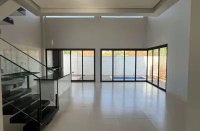Sobrado de 197 m² com 03 quartos à venda por r$ 1.500.000,00 no terras alpha 2 em senador canedo/go