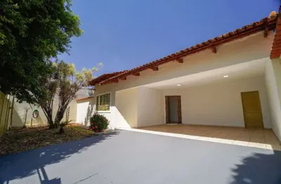 Casa de 140 m² com 3 quartos para alugar,  por r$ 3.500/mês no jardim atlântico em goiânia go