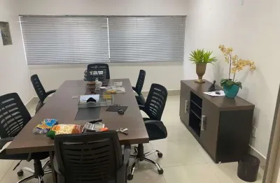 Sala comercial de 33,58m², no edifício evidencie  em frente ao  flamboyant