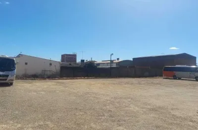 Área de 1800 m² à venda por r$ 1.600.000 no parque são joão - anápolis/go