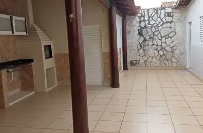 Casa disponível para alugar no Parque das Laranjeiras em Goiânia.