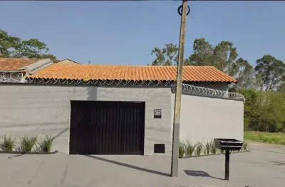 Casa de 100m² com 03 quartos, sendo 01 suíte á venda no Residencial Santa Fé -  Goiânia - GO