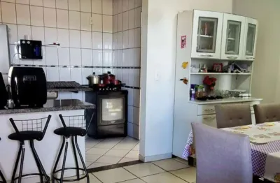 Apartamento de 74m² com 03 quartos á venda no Condomínio Village dos Alpes - Vila dos Alpes, Goiânia - GO