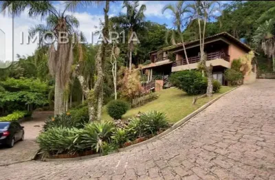Casa residencial com 8 quartos  à venda, 523.30 m2 por r$7200000.00  - ponta das  canas - florianopolis/sc