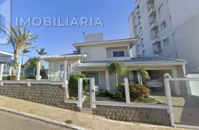 Casa residencial com 3 quartos  à venda, 240.89 m2 por r$2698000.00  - barreiros - sao jose/sc